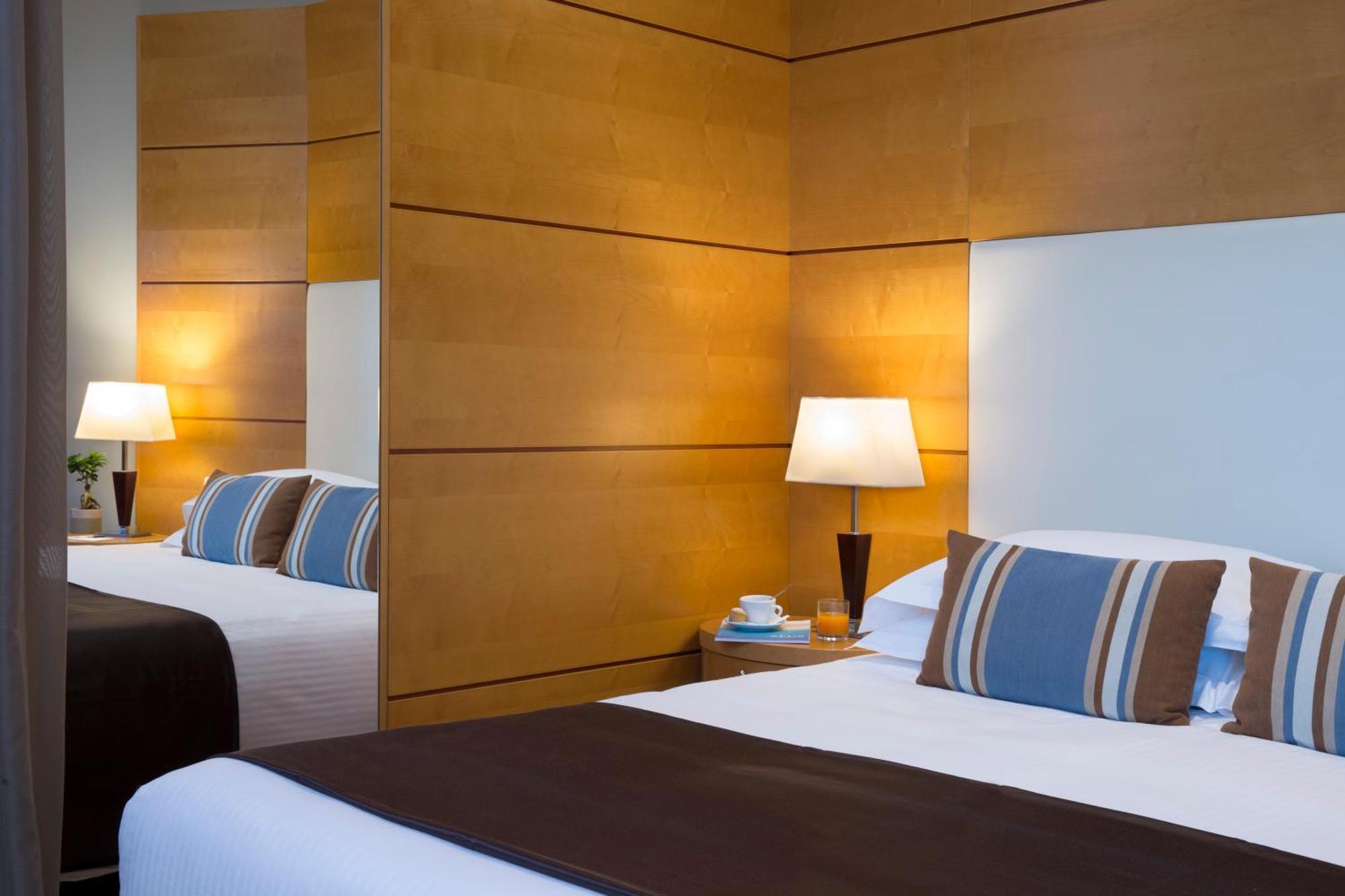 Готель Dolce By Wyndham Milan Malpensa Сомма-Ломбардо Екстер'єр фото