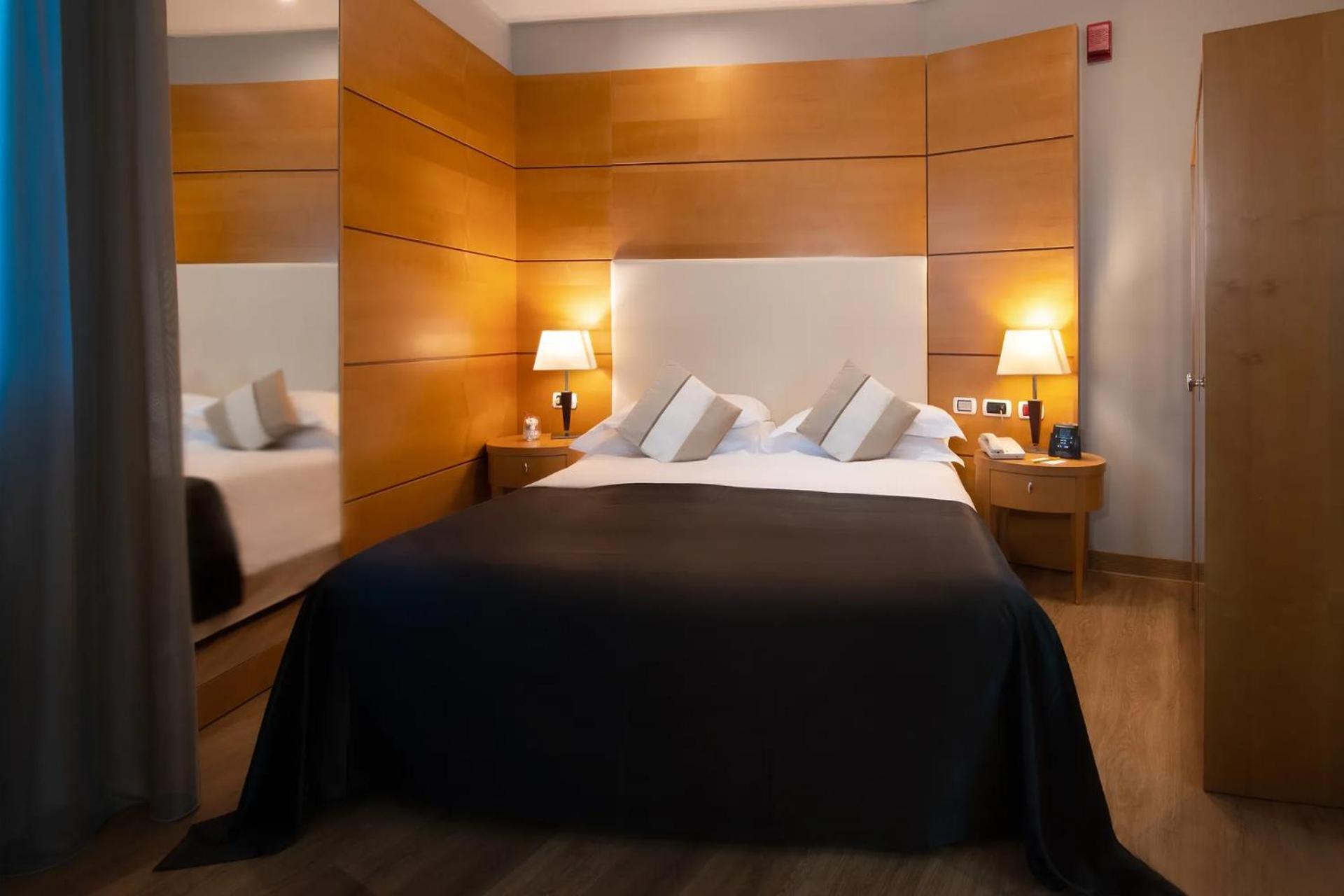 Готель Dolce By Wyndham Milan Malpensa Сомма-Ломбардо Екстер'єр фото